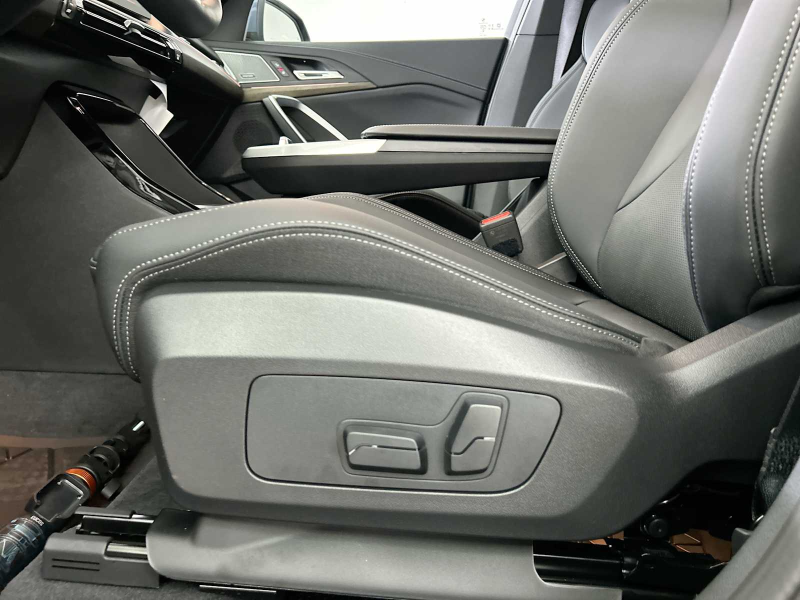 Thumbnail: 2026 BMW X1 - 14