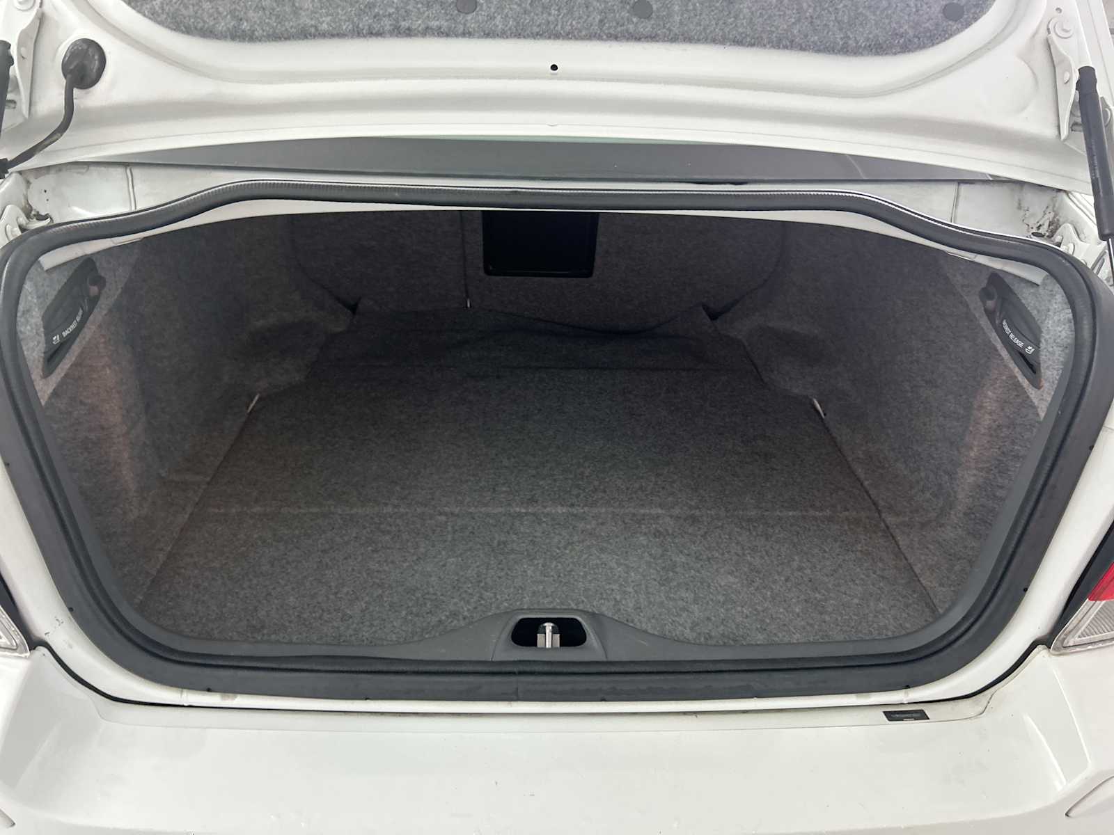 Thumbnail: 2009 Volvo S60 - 20