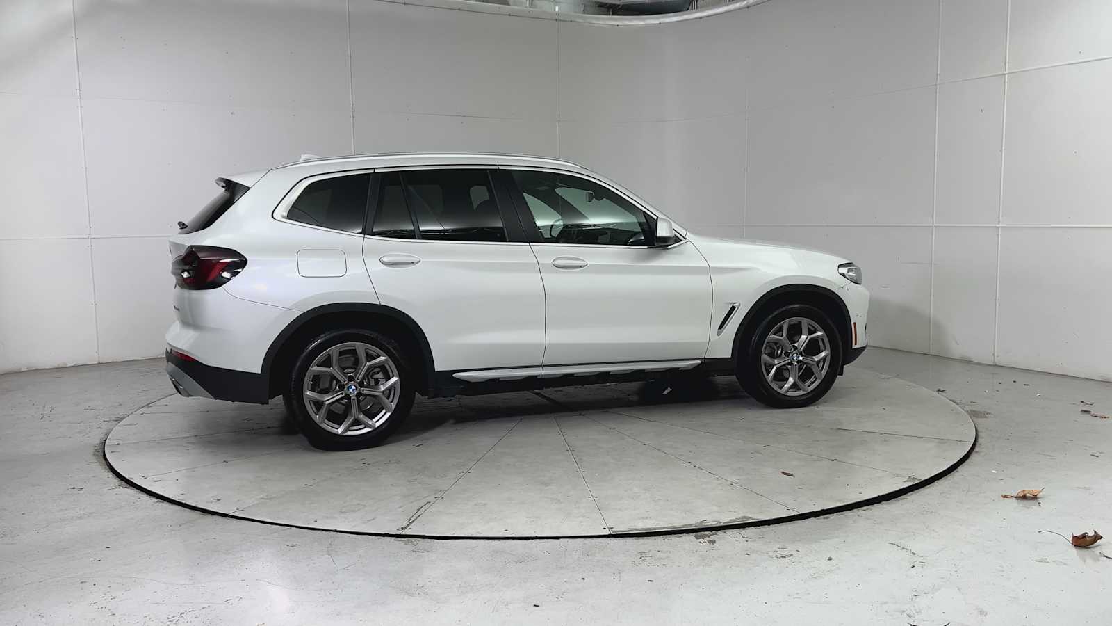 Thumbnail: 2024 BMW X3 - 9