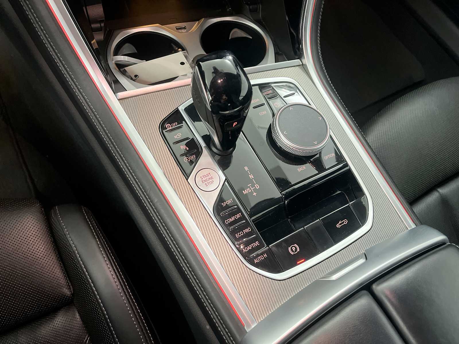 Thumbnail: 2025 BMW 8 Series - 27