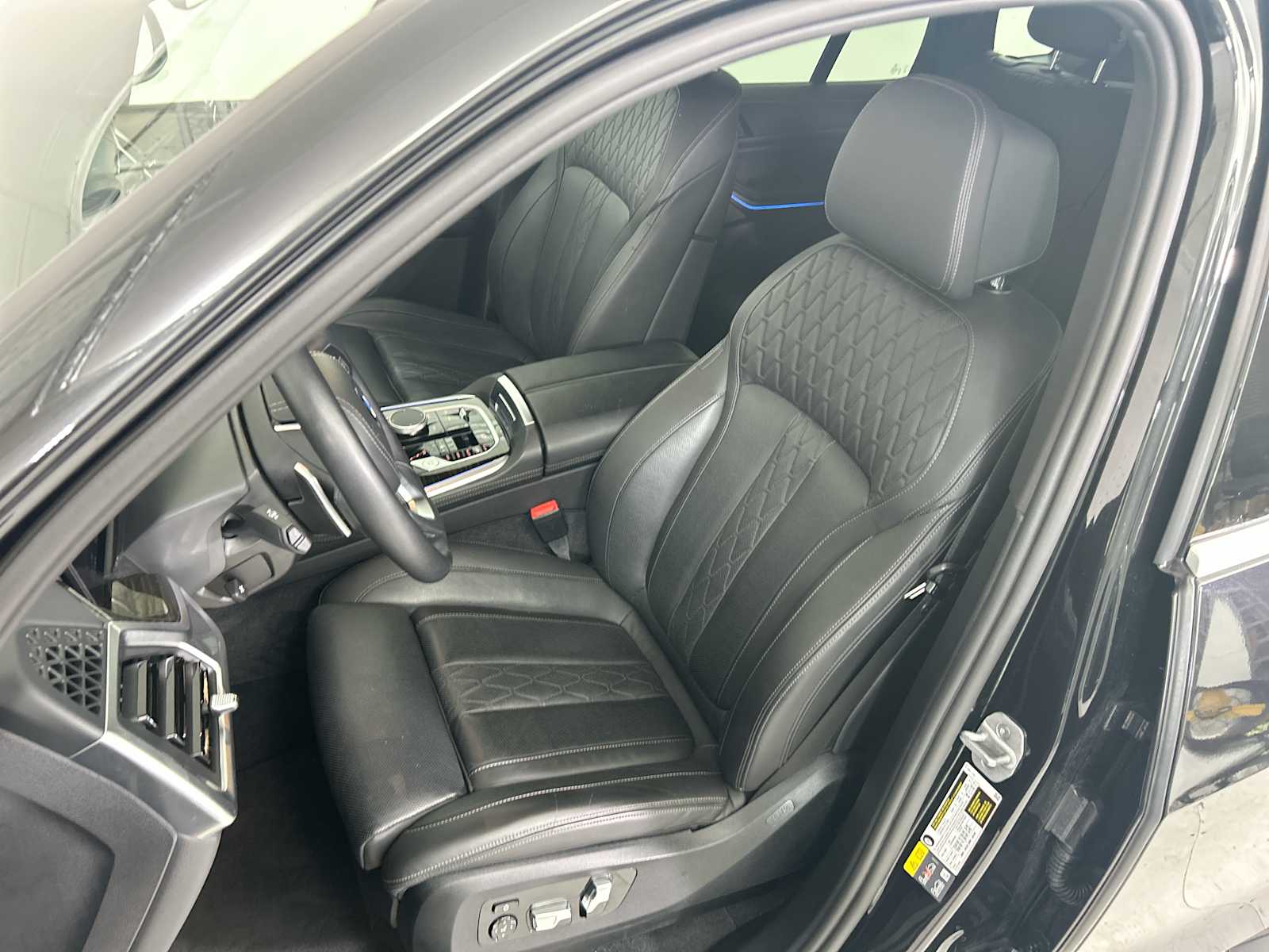 Thumbnail: 2025 BMW X5 - 13