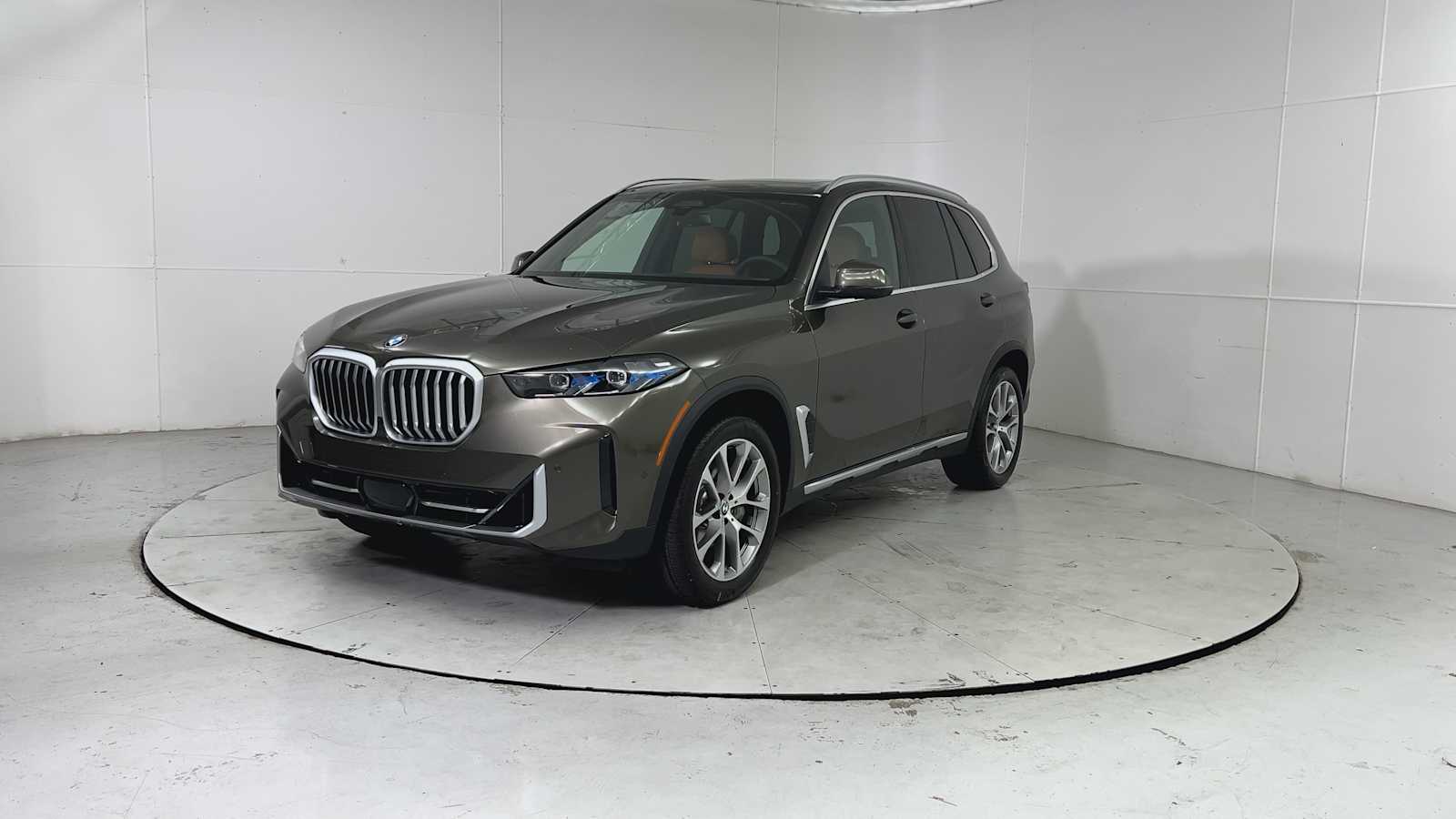 Thumbnail: 2026 BMW X5 - 6