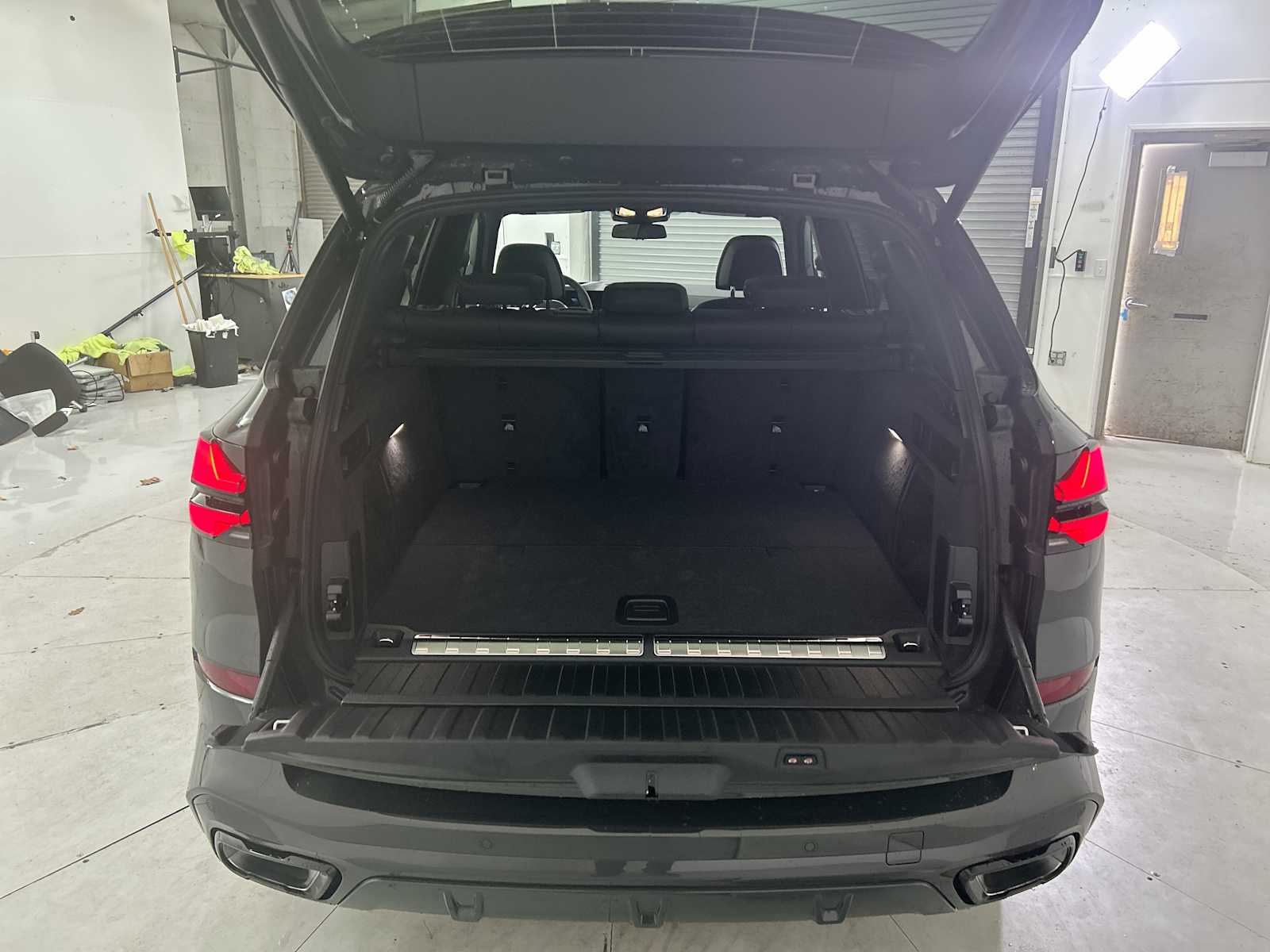 Thumbnail: 2026 BMW X5 - 21