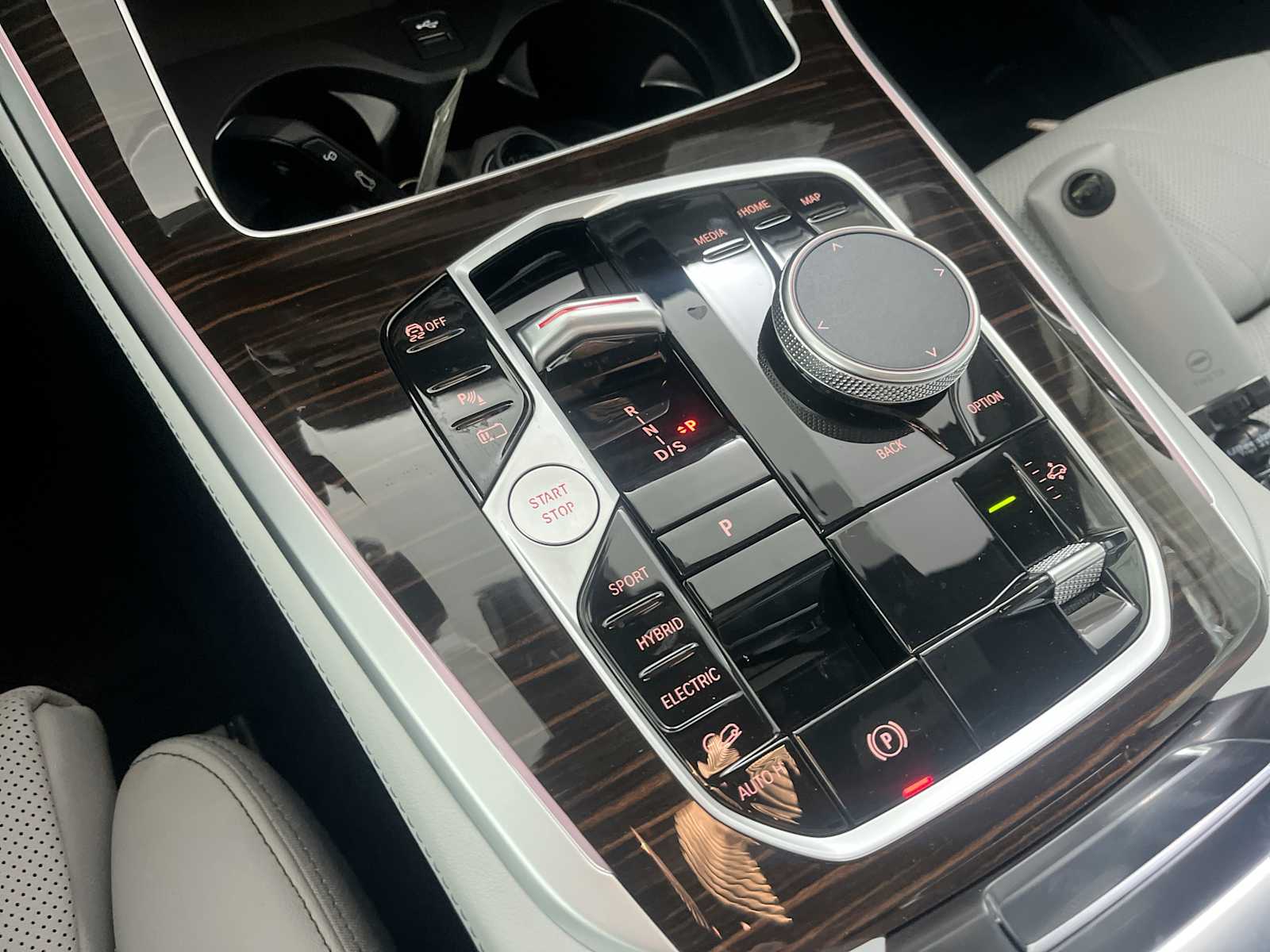 2026 BMW X5 50e - Photo 22