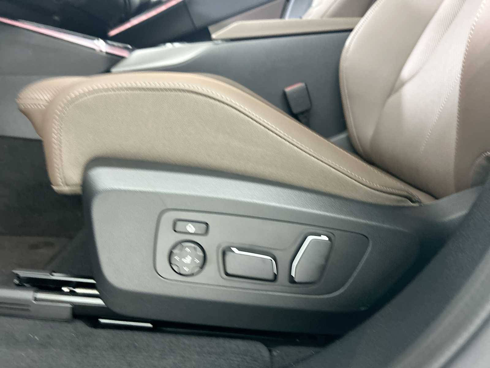 Thumbnail: 2026 BMW X3 - 14