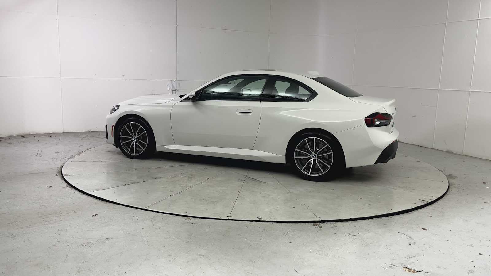 Thumbnail: 2025 BMW 2 Series - 4