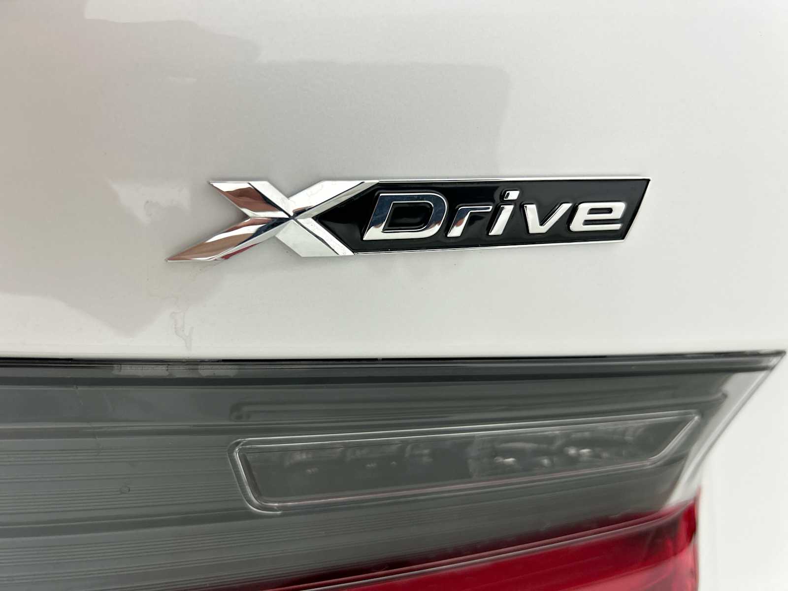 Thumbnail: 2025 BMW 3 Series - 28