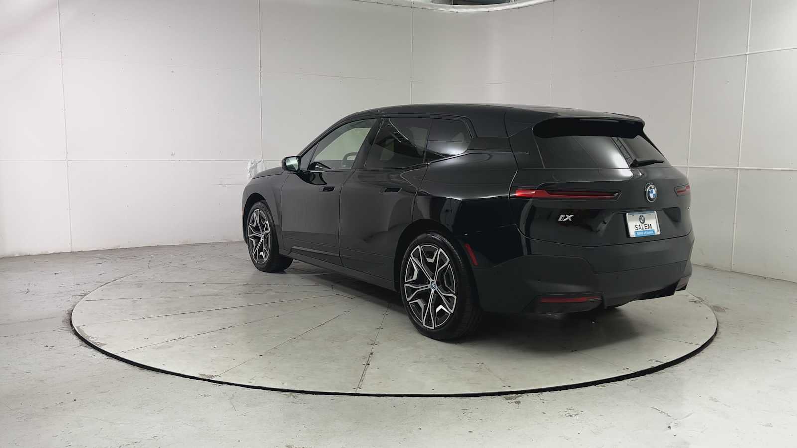 Thumbnail: 2024 BMW iX - 3