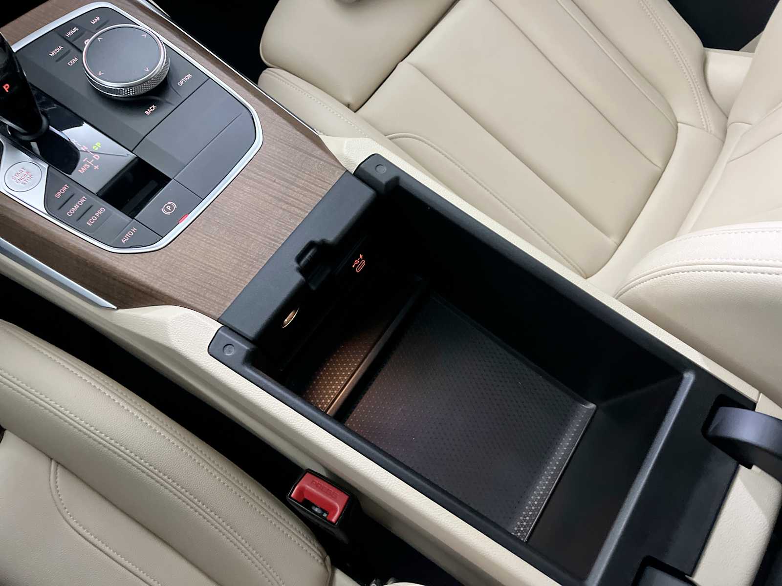 Thumbnail: 2019 BMW 3 Series - 23