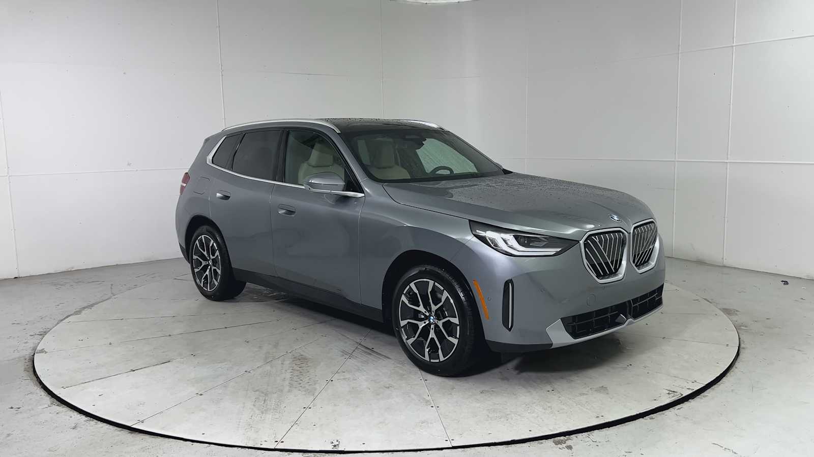 Thumbnail: 2026 BMW X3 - 8