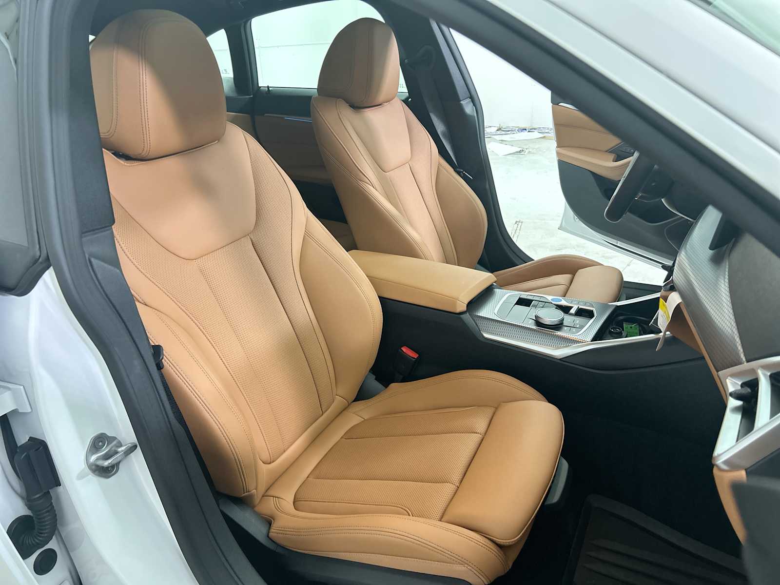 Thumbnail: 2025 BMW i4 - 26