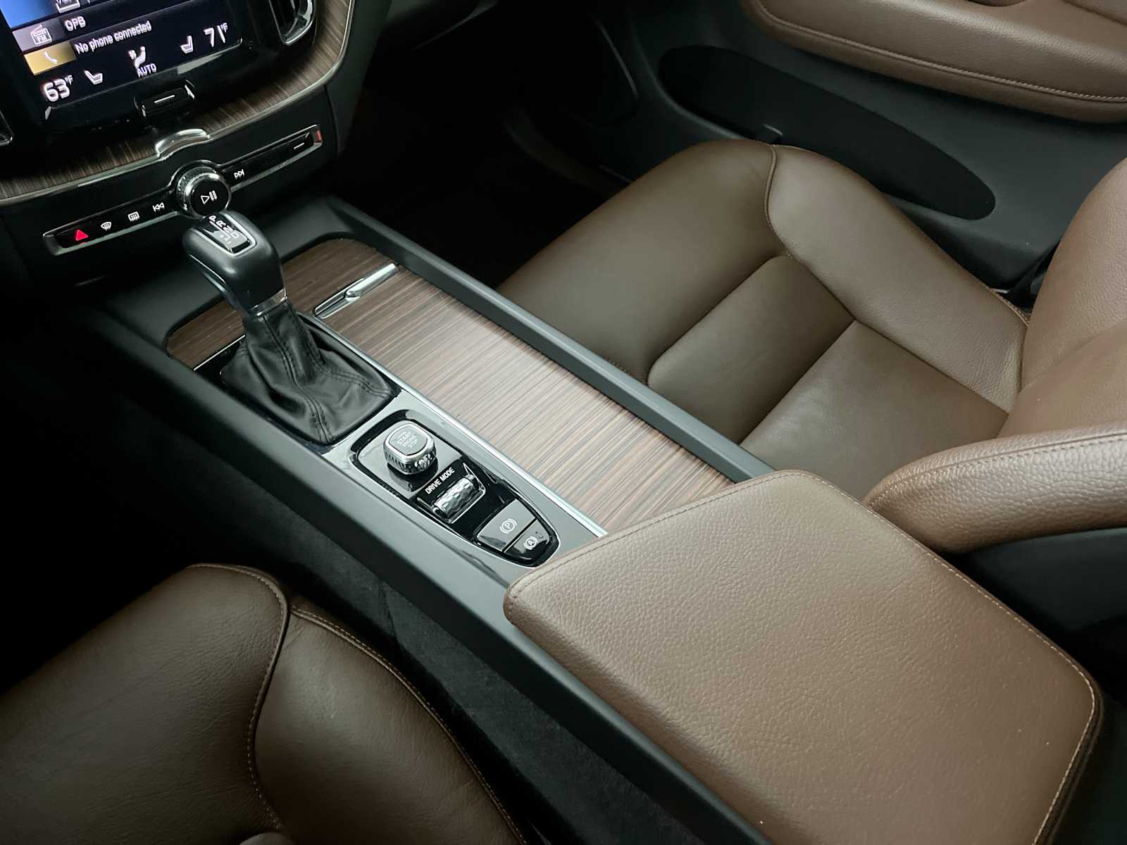 Thumbnail: 2021 Volvo XC60 - 29