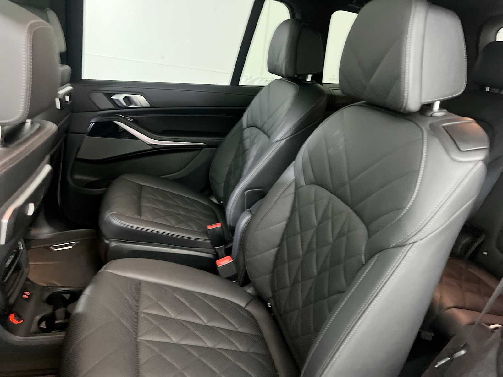 Thumbnail: 2024 BMW X7 - 31