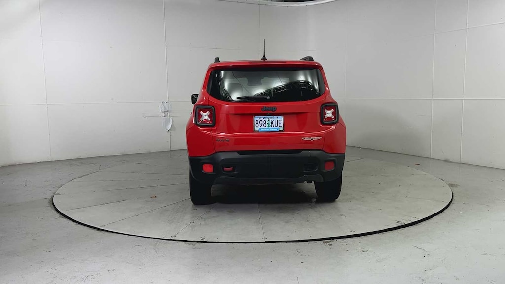 Used 2016 Jeep Renegade Trailhawk SUV