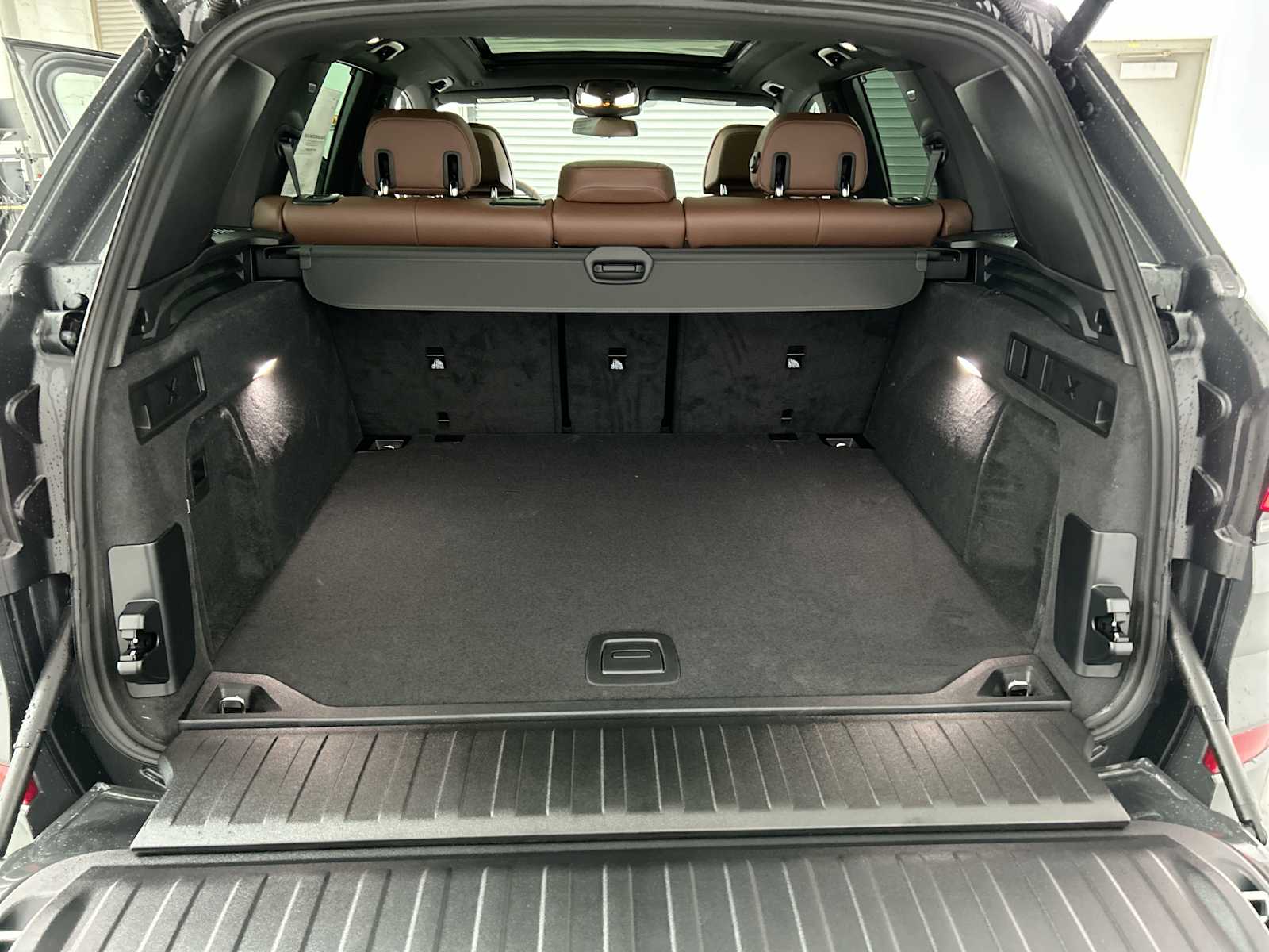 Thumbnail: 2026 BMW X5 - 21