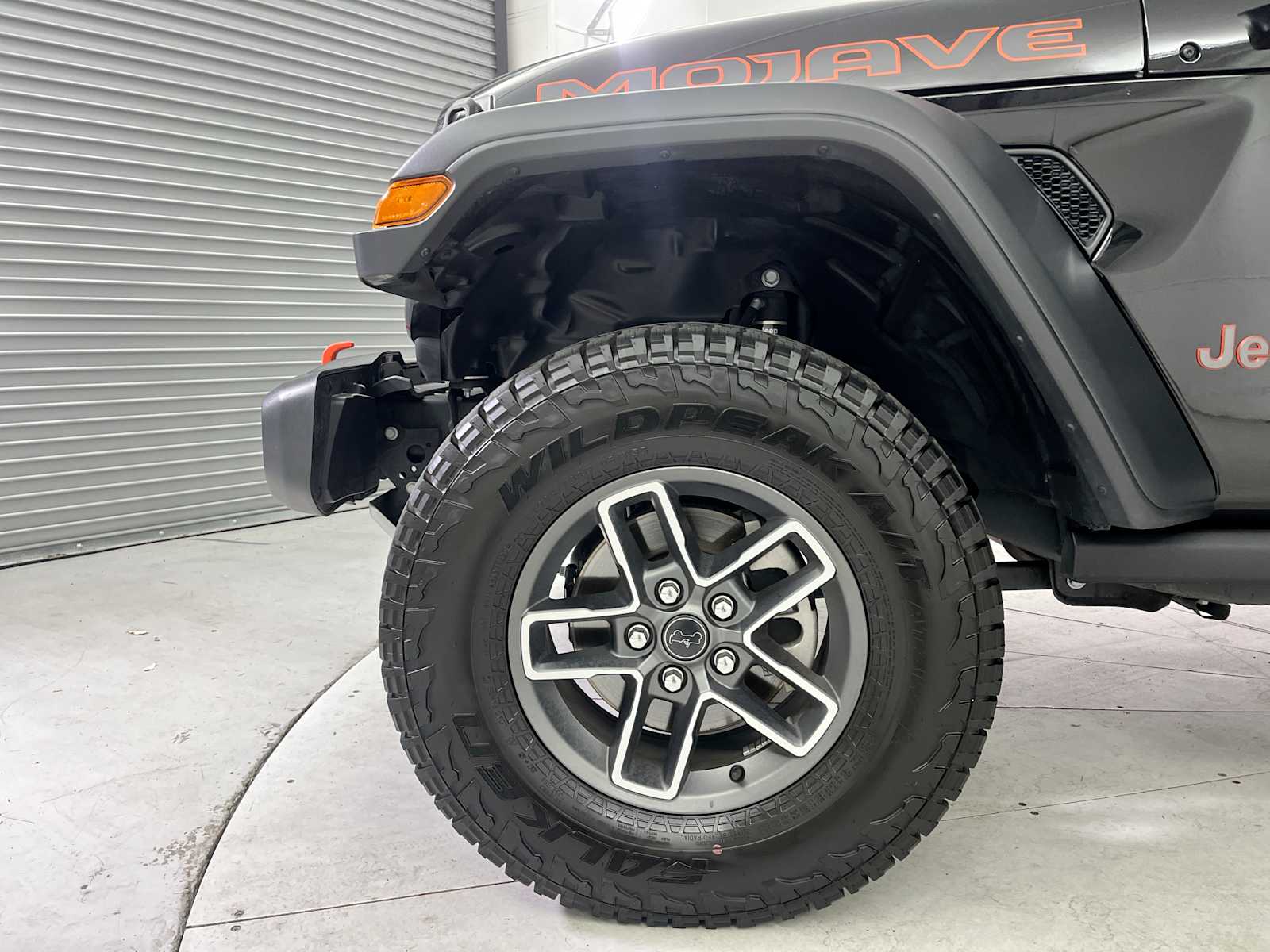 Thumbnail: 2025 Jeep Gladiator - 23