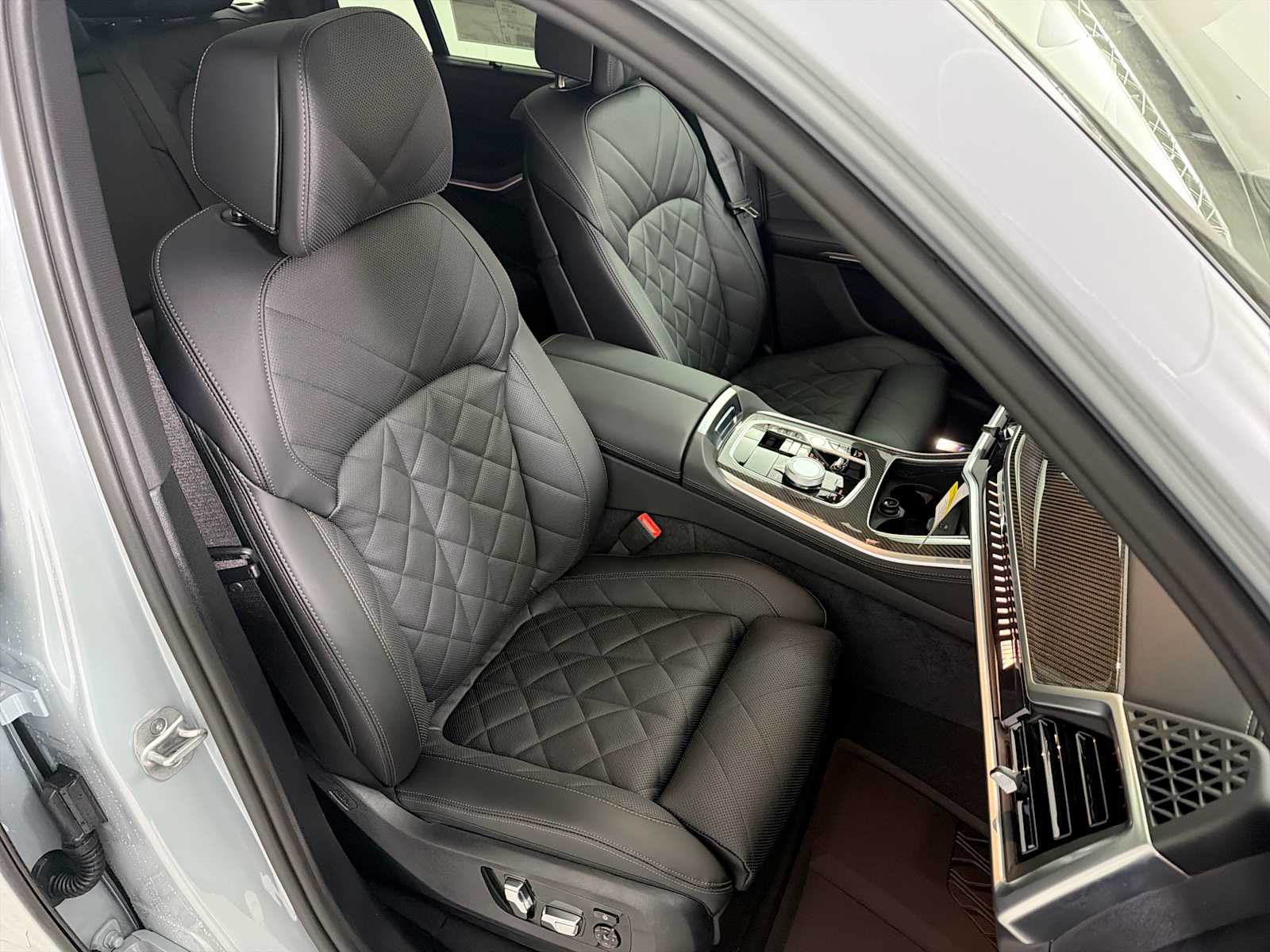 Thumbnail: 2026 BMW X5 - 26