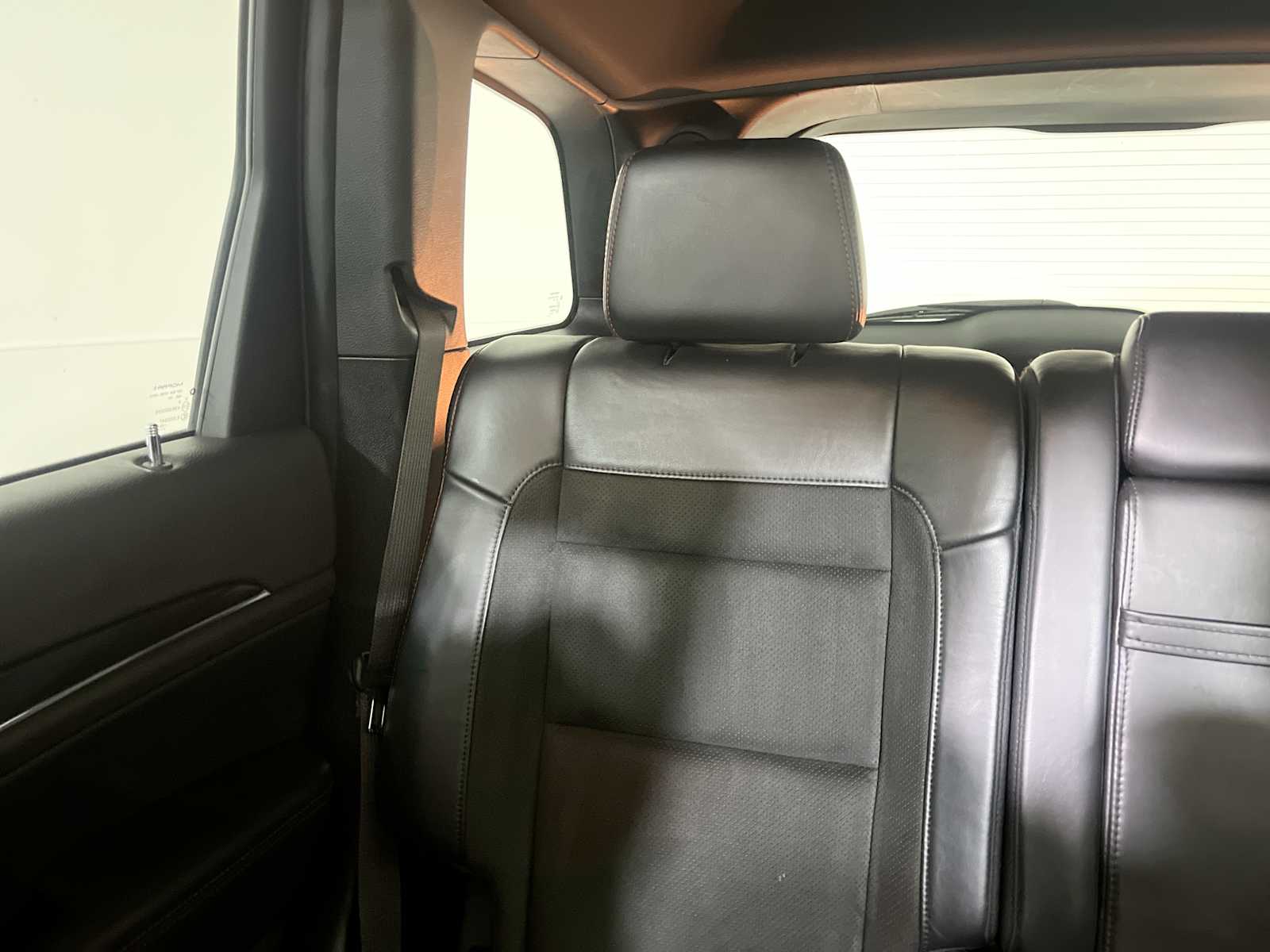 Thumbnail: 2020 Jeep Grand Cherokee - 12