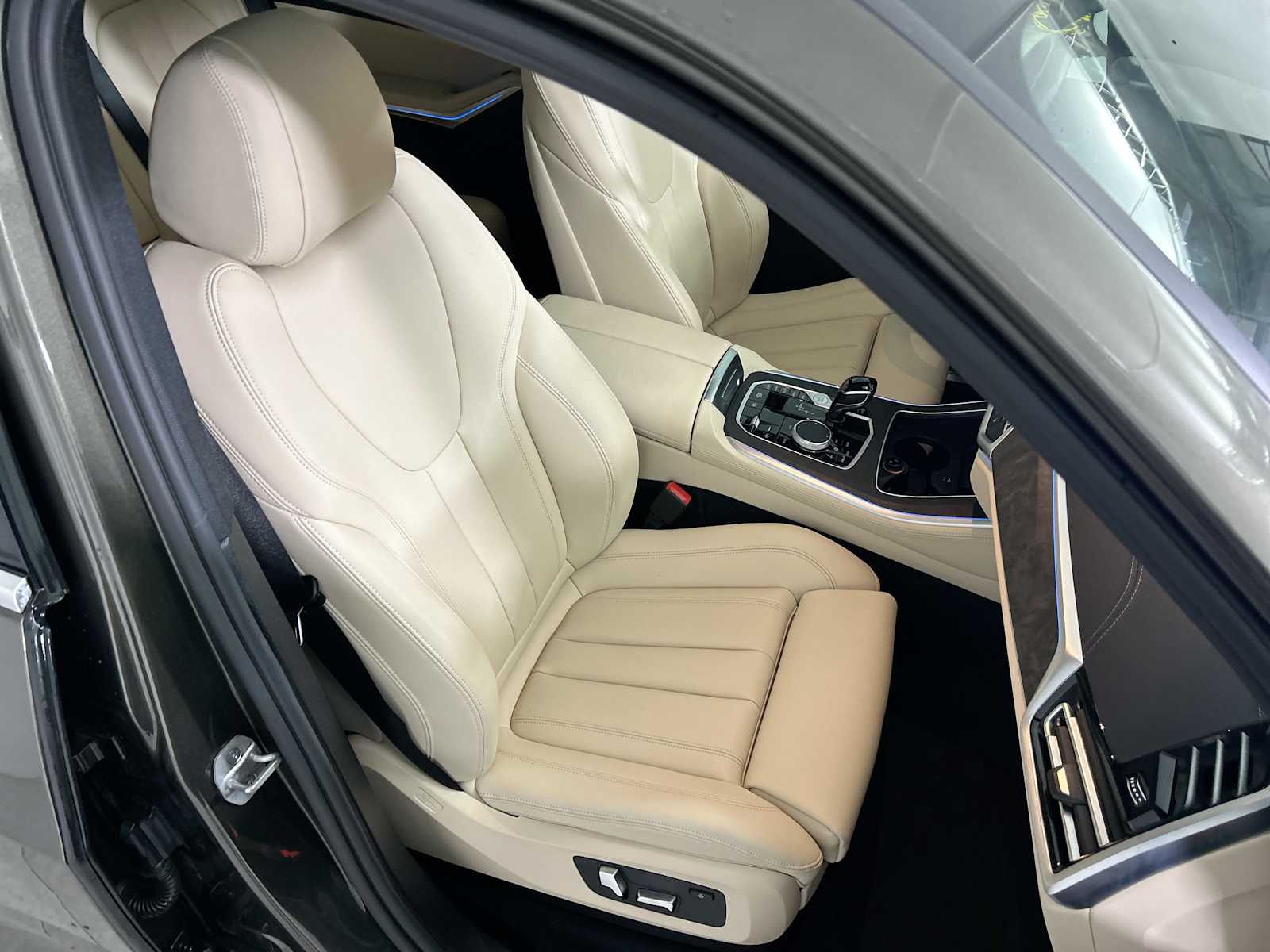 Thumbnail: 2022 BMW X5 - 26