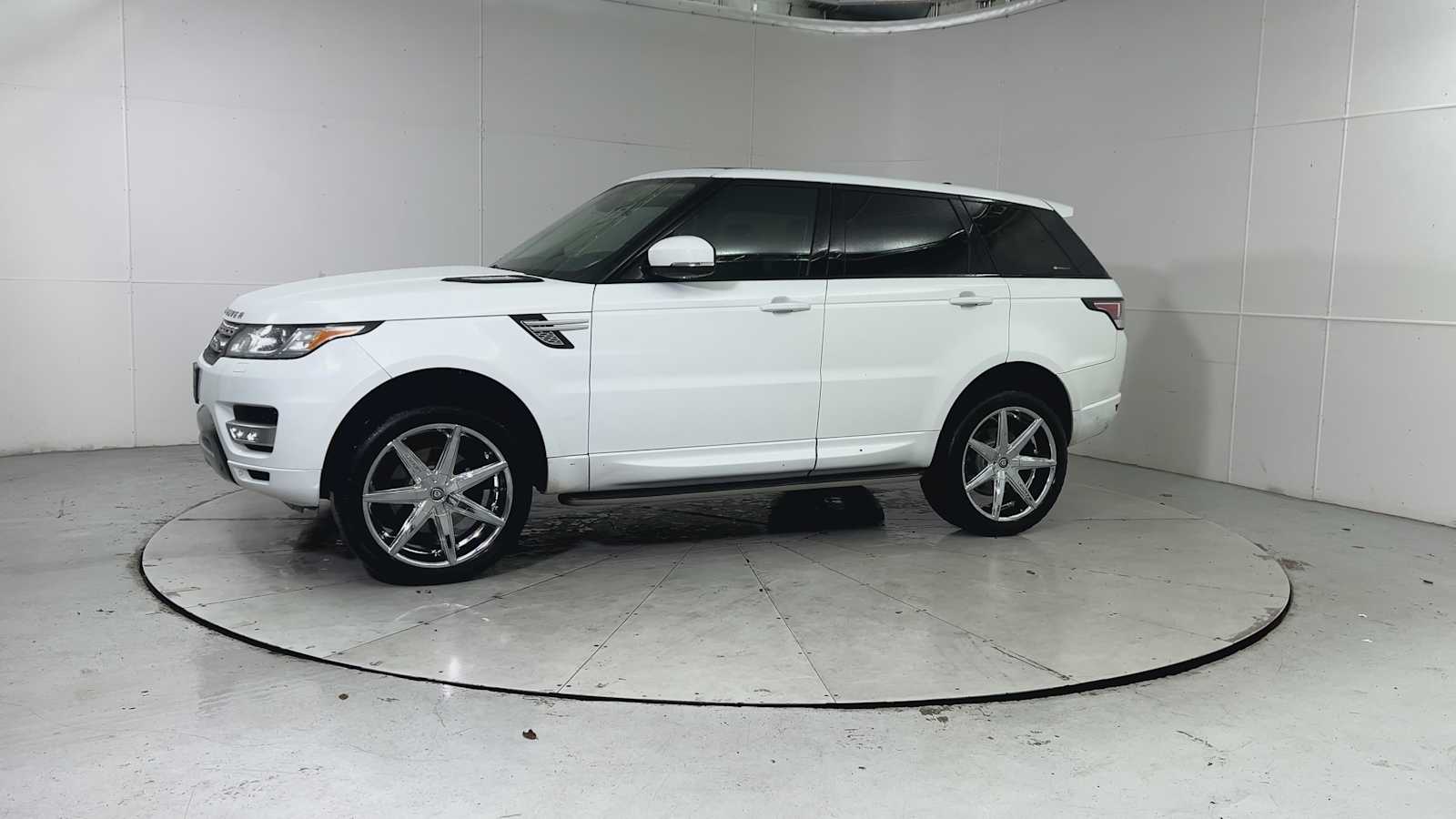 Thumbnail: 2015 Land Rover Range Rover Sport - 6