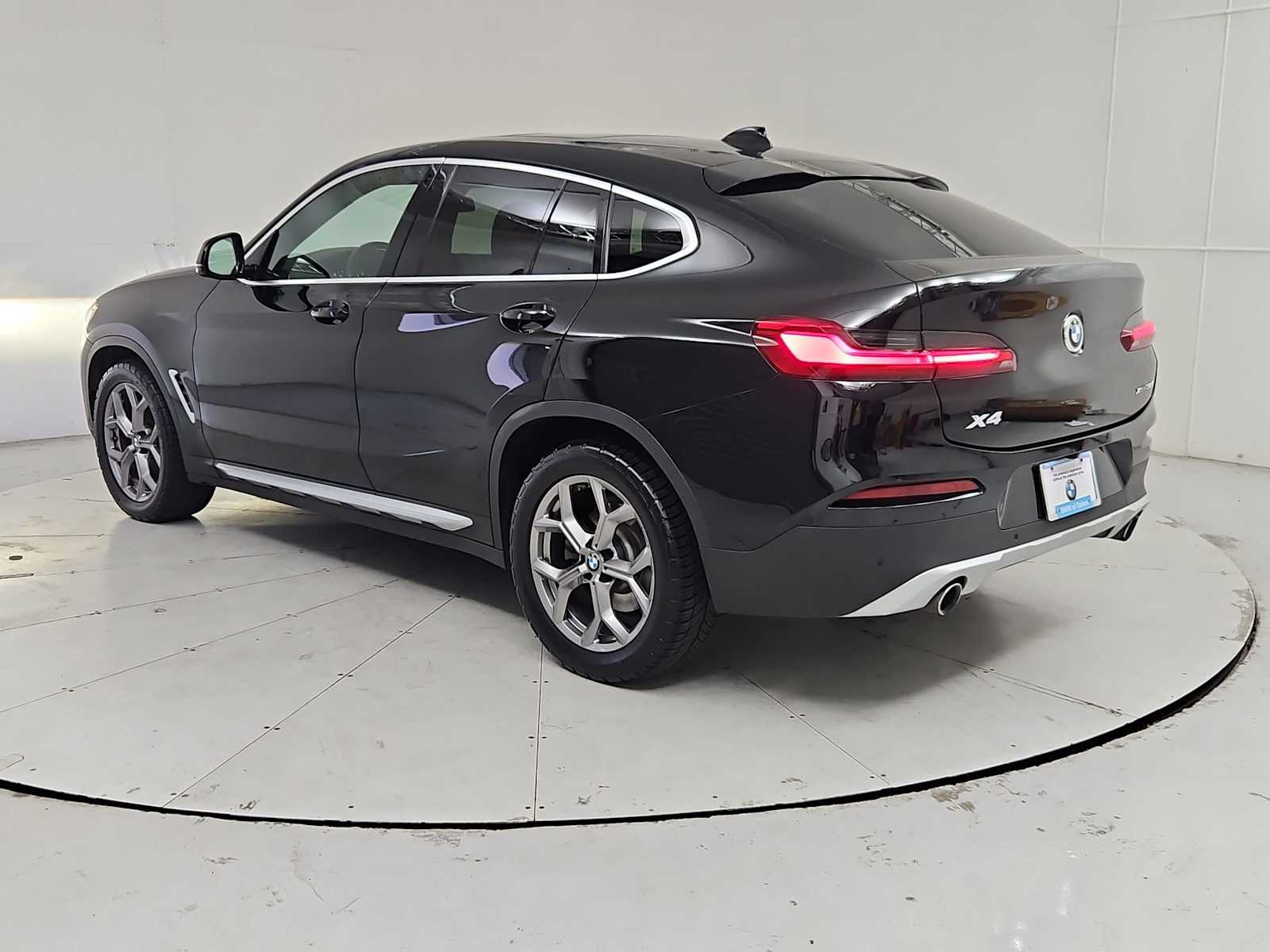 Thumbnail: 2021 BMW X4 - 4