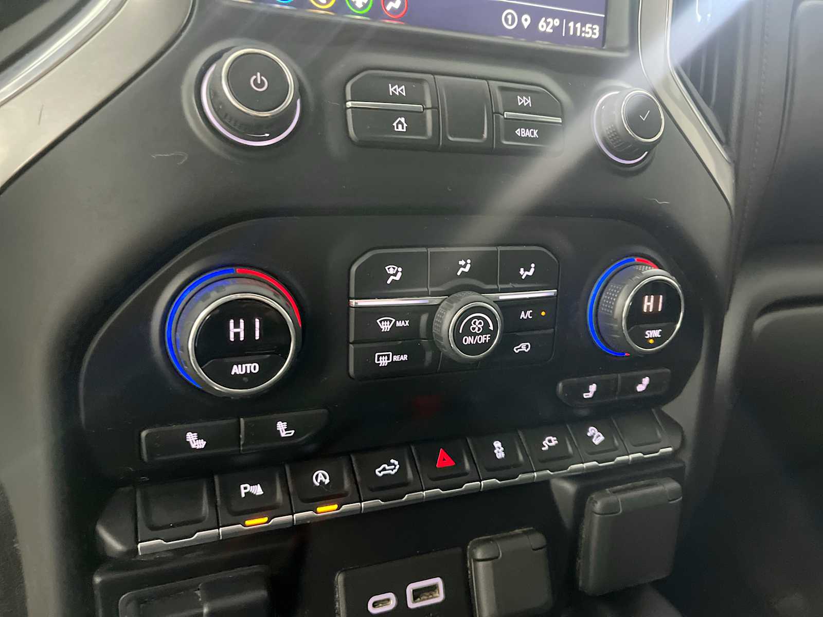 Thumbnail: 2021 Chevrolet Silverado 1500 - 22