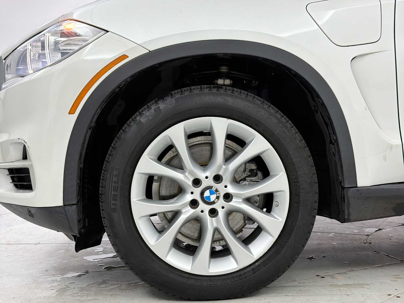 Thumbnail: 2016 BMW X5 - 19