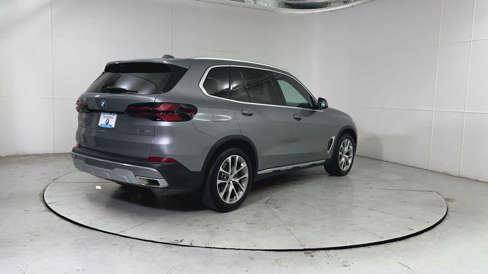 2024 Bmw X5 xDrive40i photo 2