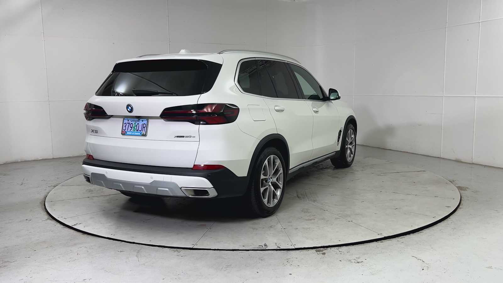 2025 Bmw X5 xDrive50e photo 2