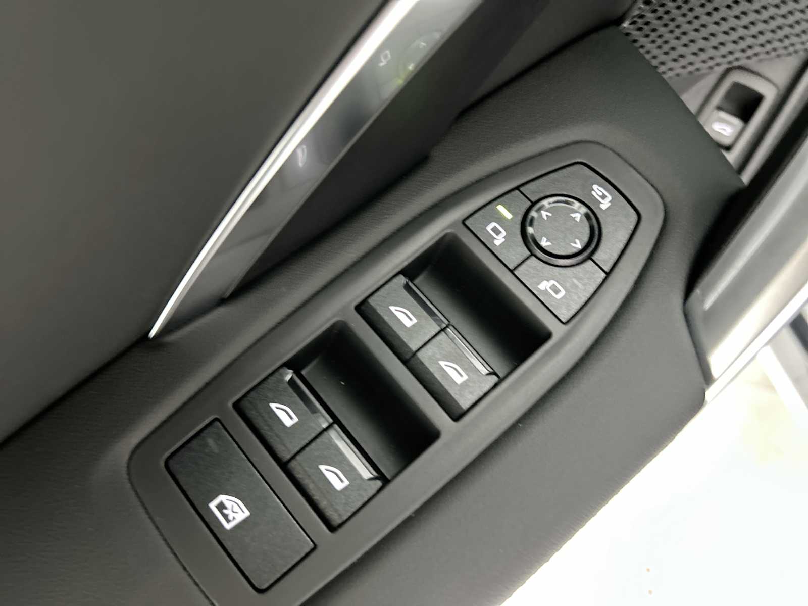 Thumbnail: 2026 BMW X1 - 15