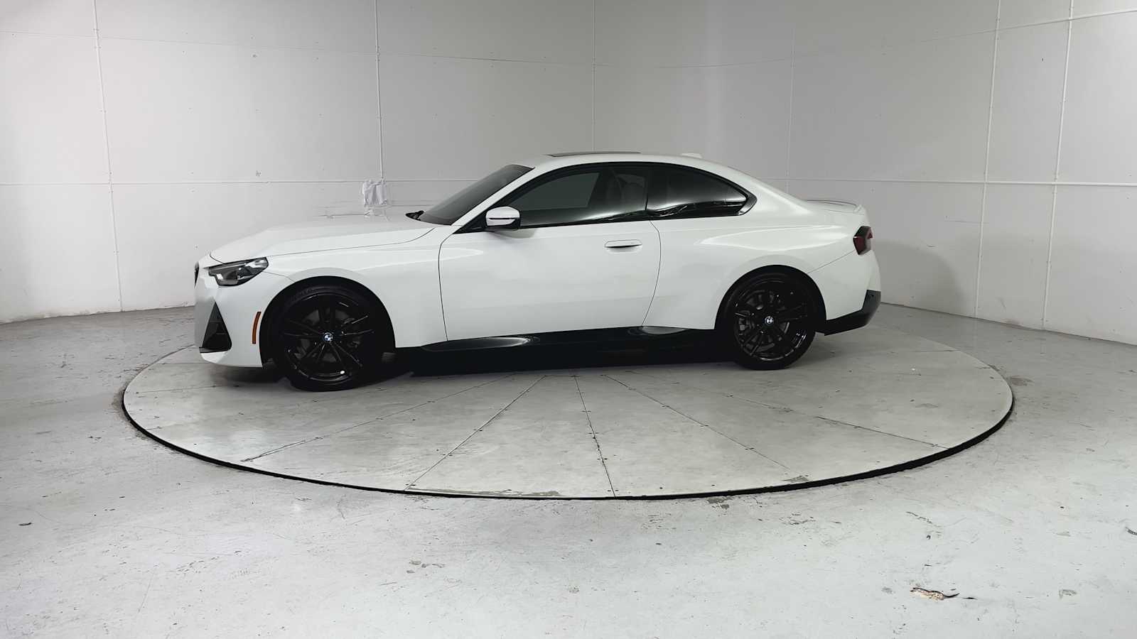 Thumbnail: 2023 BMW 2 Series - 4