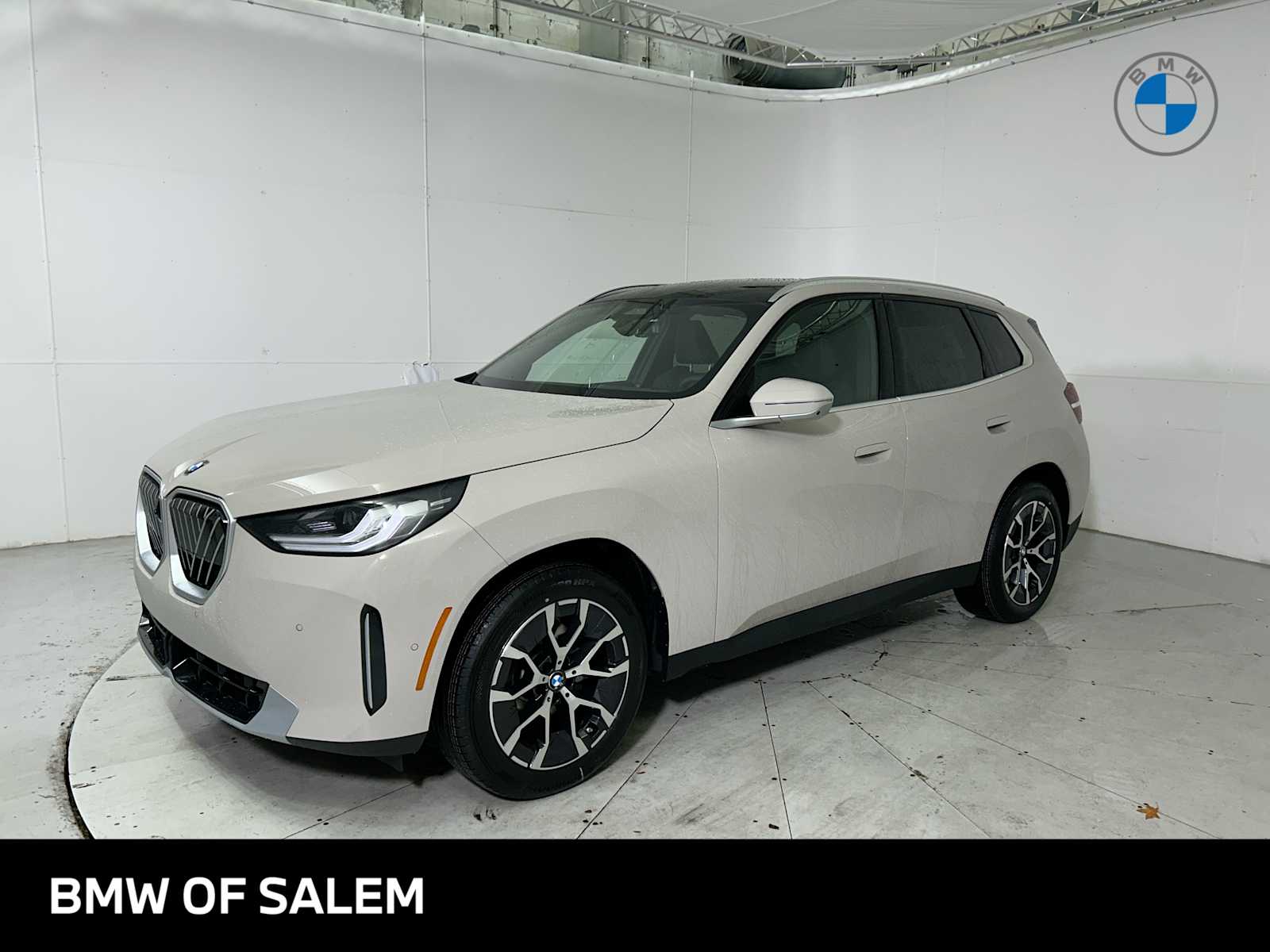 Thumbnail: 2026 BMW X3 - 1