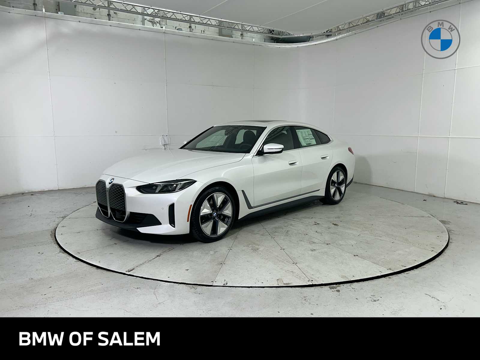 Thumbnail: 2026 BMW i4 - 1