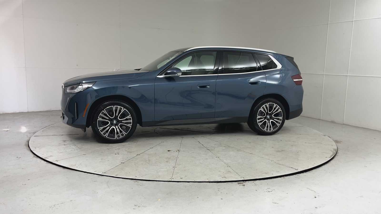 Thumbnail: 2026 BMW X3 - 5