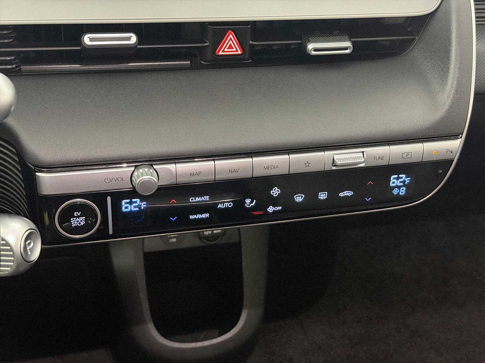 Thumbnail: 2024 Hyundai Ioniq 5 - 16