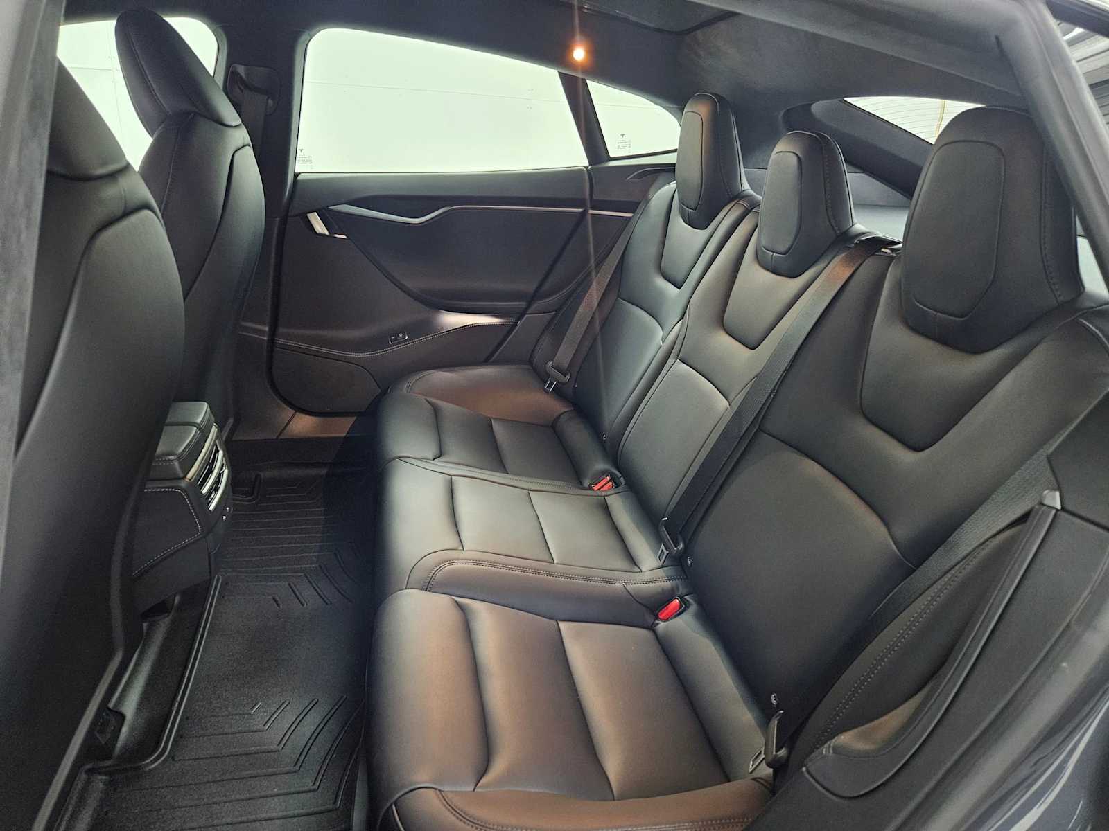 Thumbnail: 2020 Tesla Model S - 20