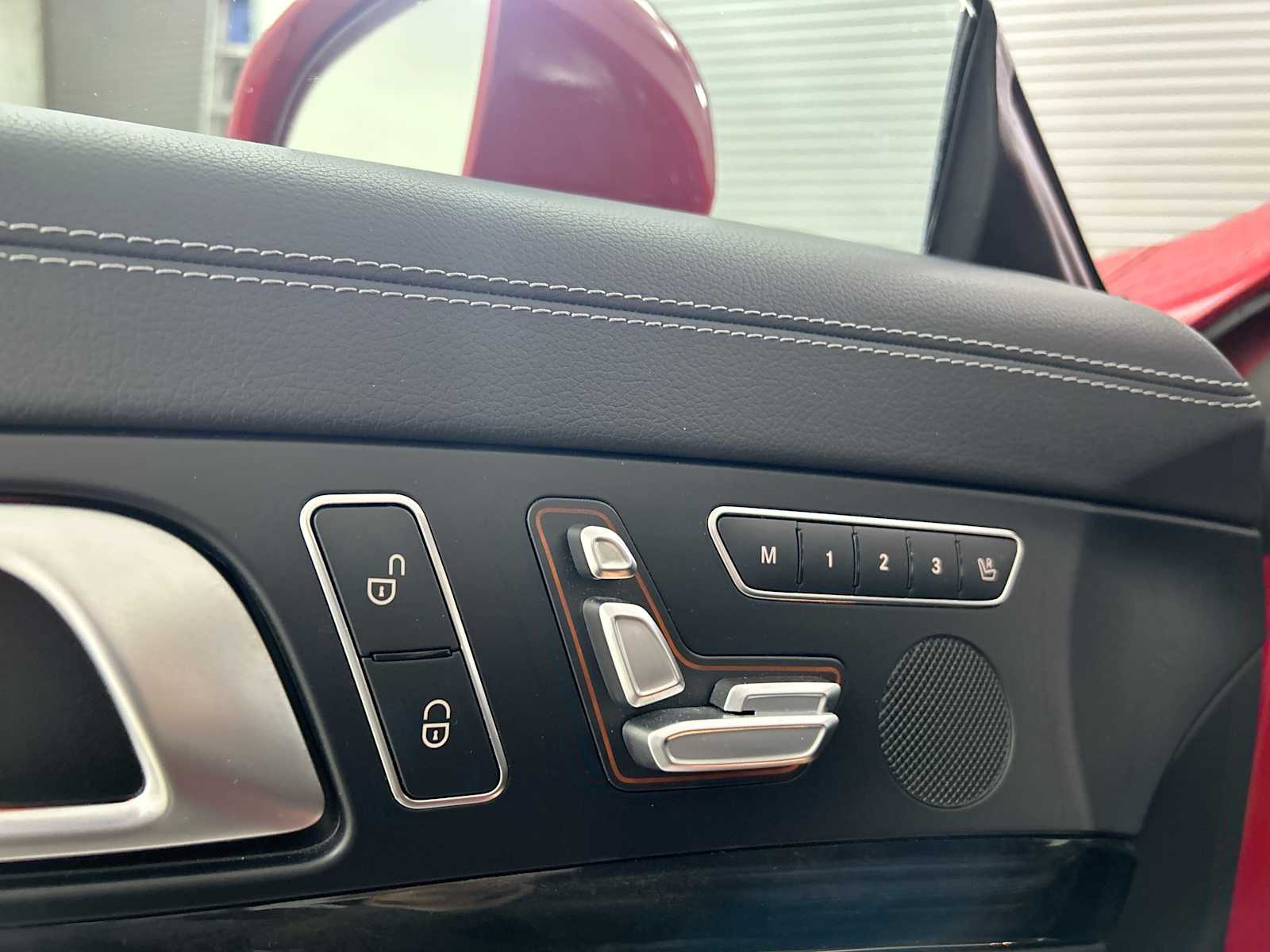 Thumbnail: 2017 Mercedes-Benz SL-Class - 14