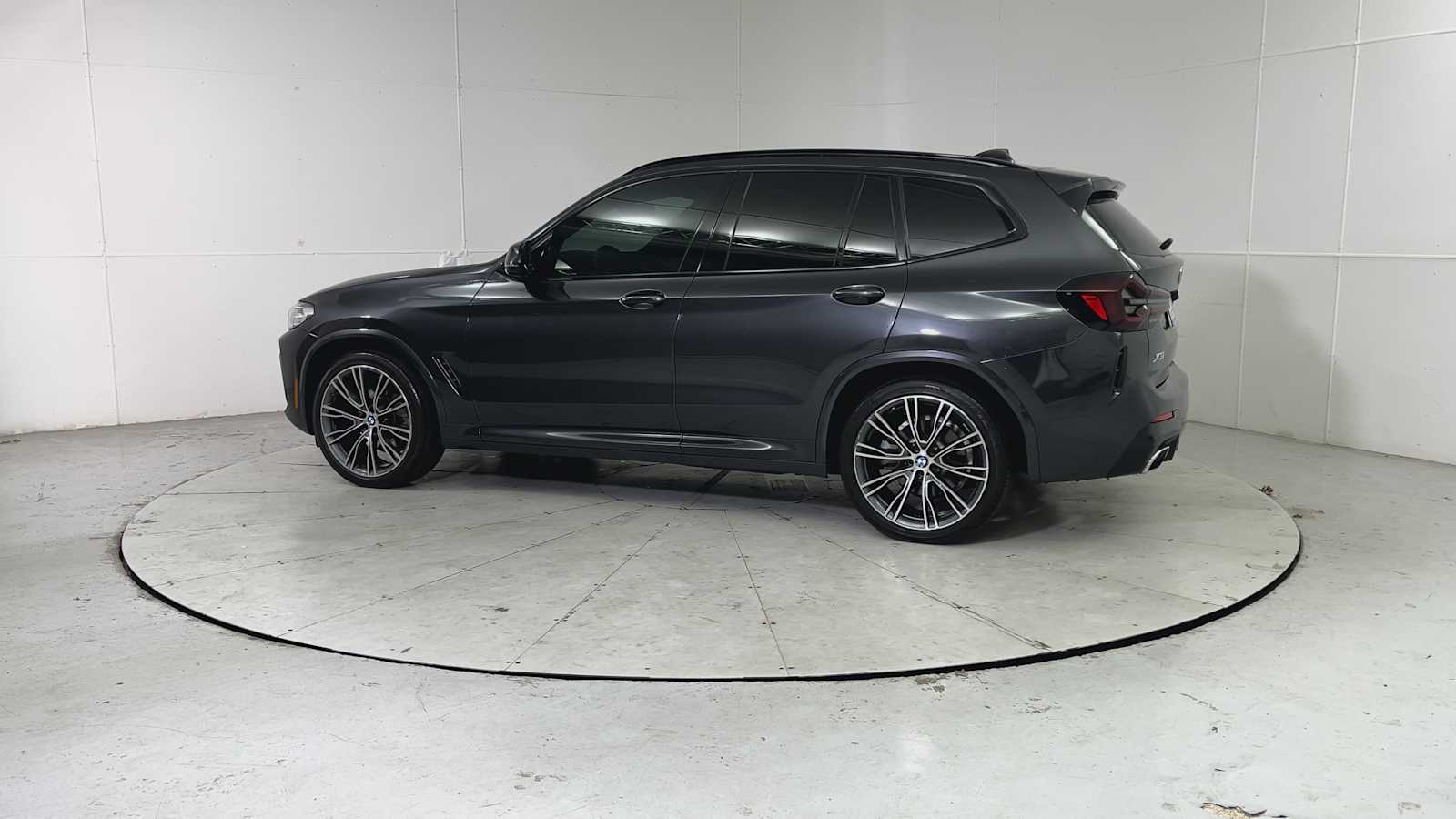 Thumbnail: 2023 BMW X3 - 4