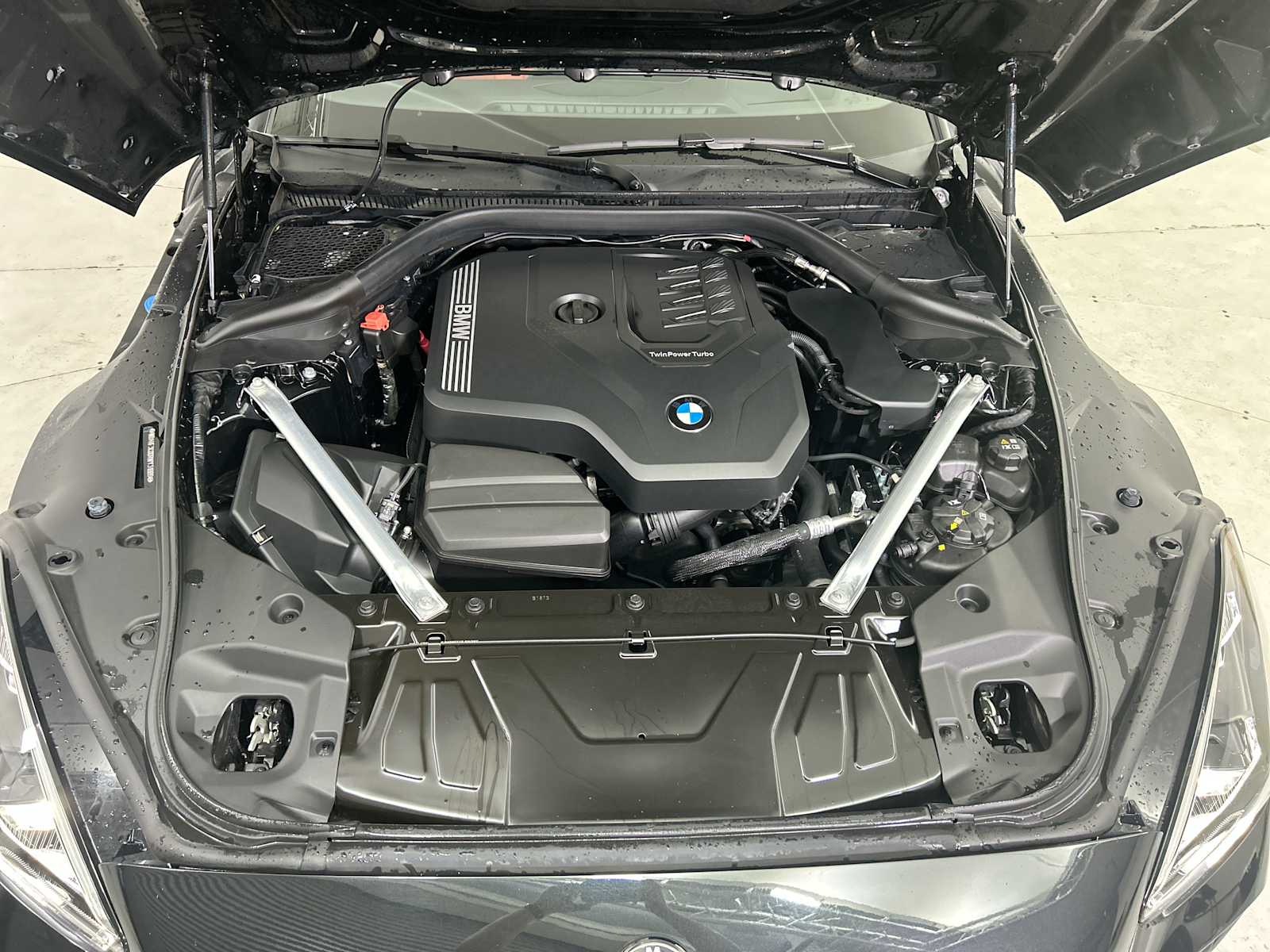 Thumbnail: 2024 BMW Z4 - 17