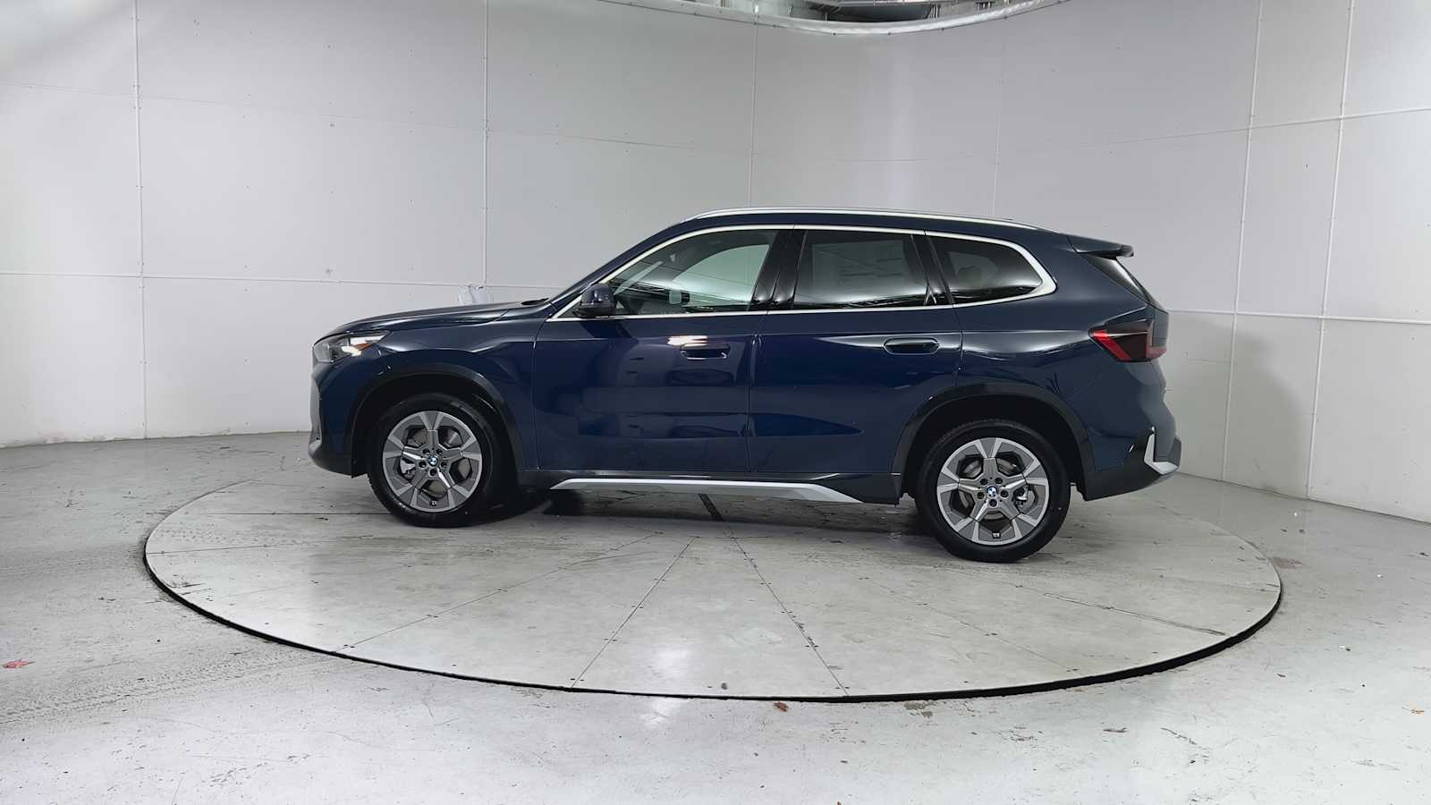 Thumbnail: 2026 BMW X1 - 4