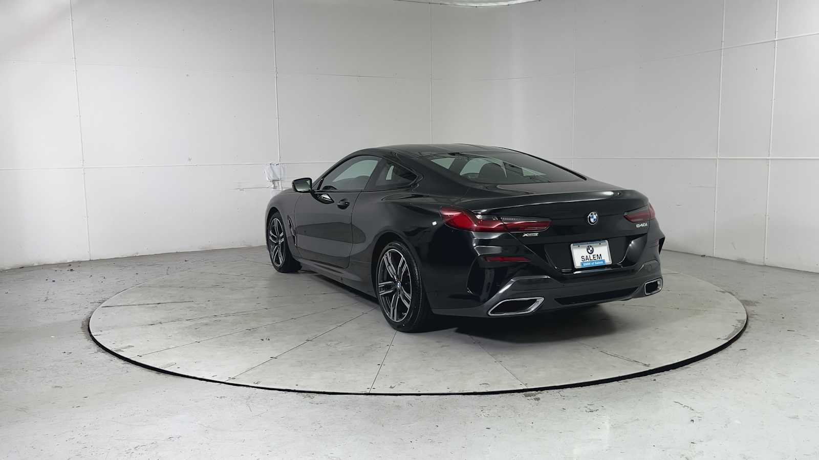 Thumbnail: 2025 BMW 8 Series - 2