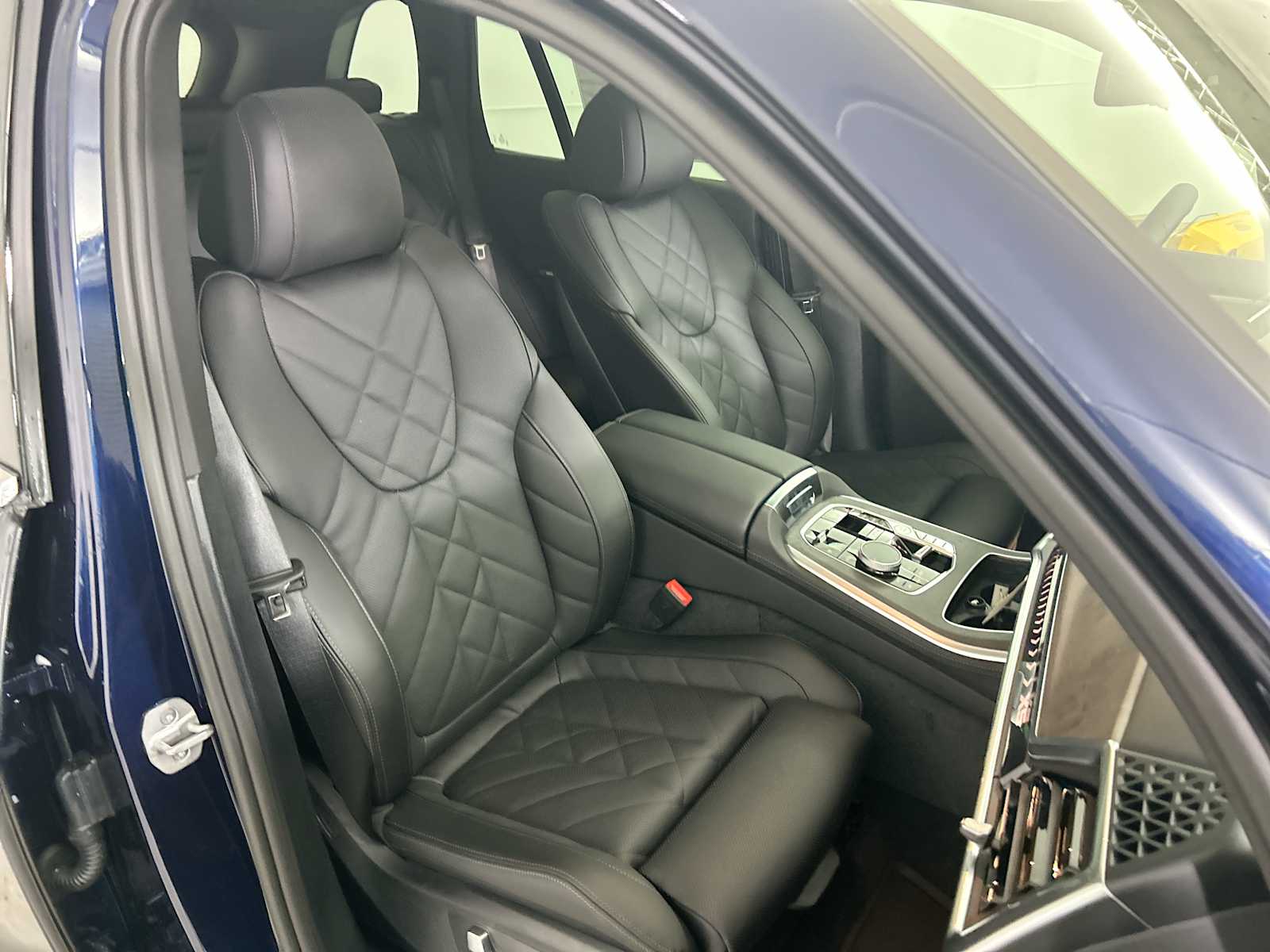 2026 BMW X5 50e - Photo 26