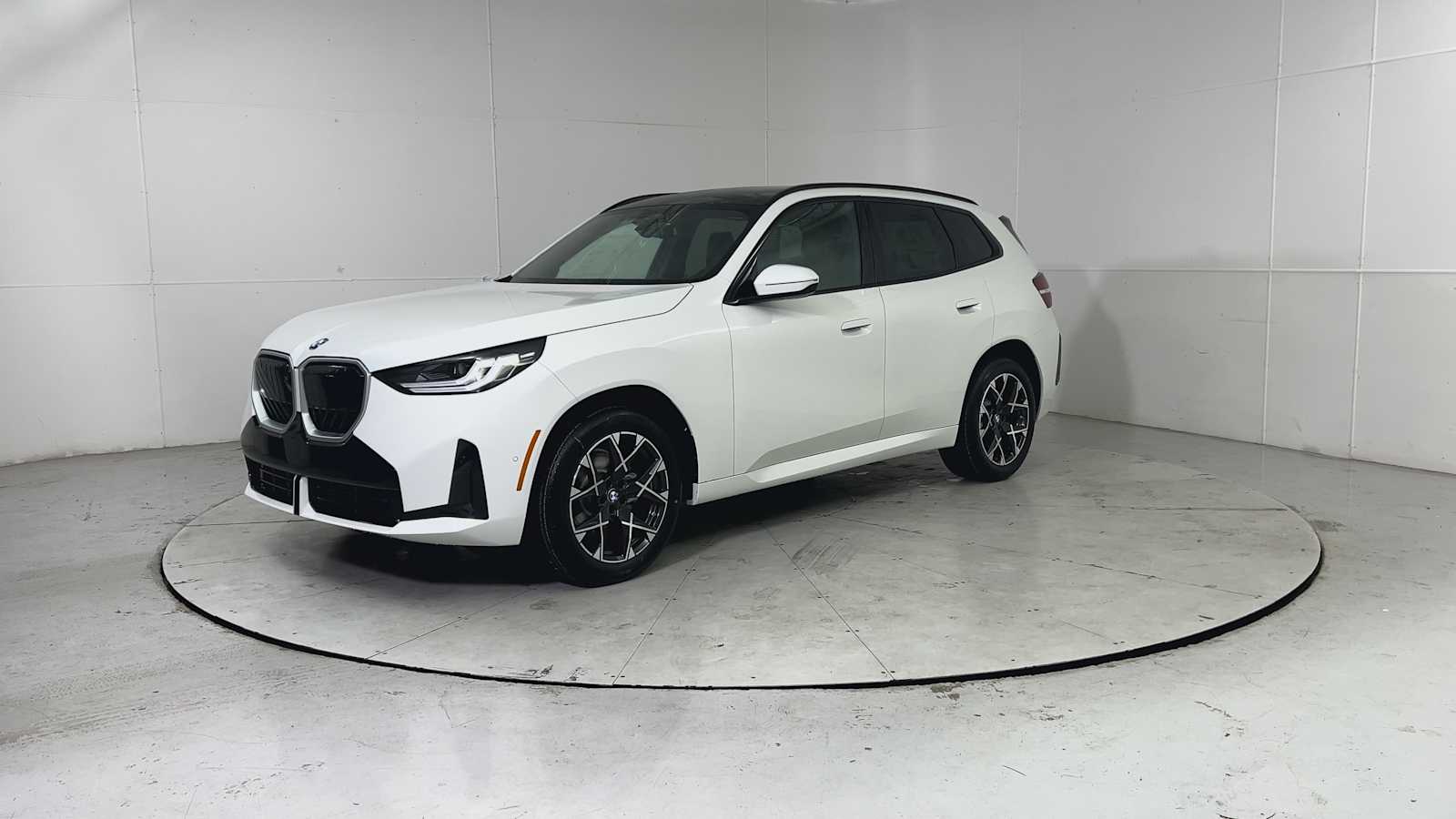 Thumbnail: 2026 BMW X3 - 6