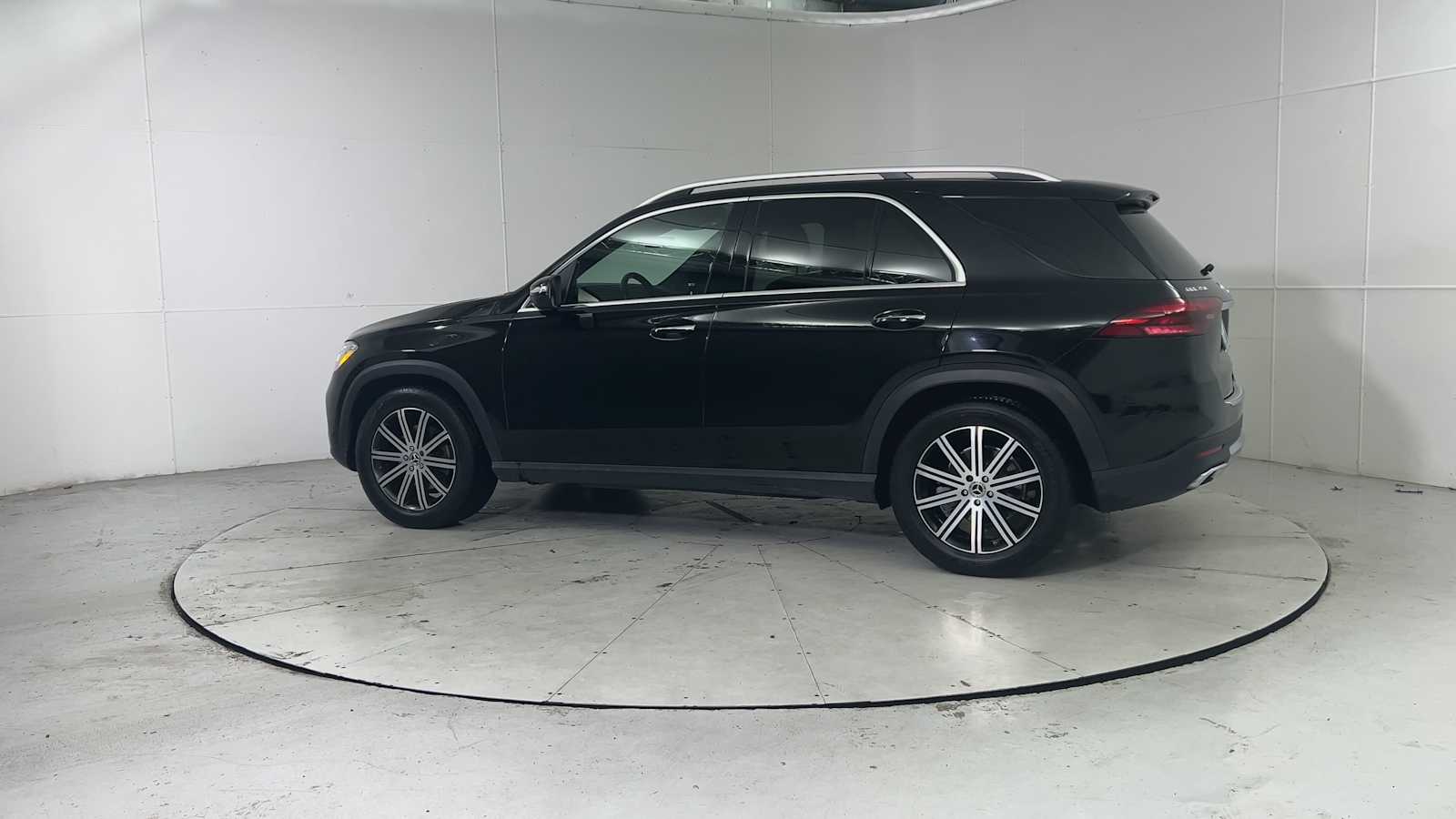 Thumbnail: 2025 Mercedes-Benz GLE - 4