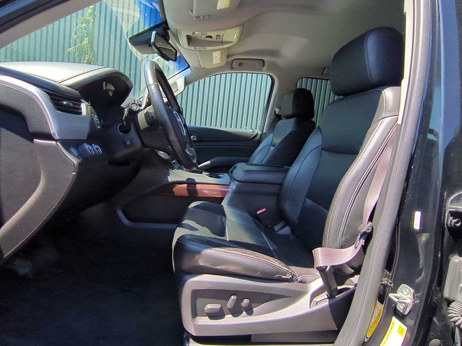 Thumbnail: 2017 GMC Yukon XL - 16