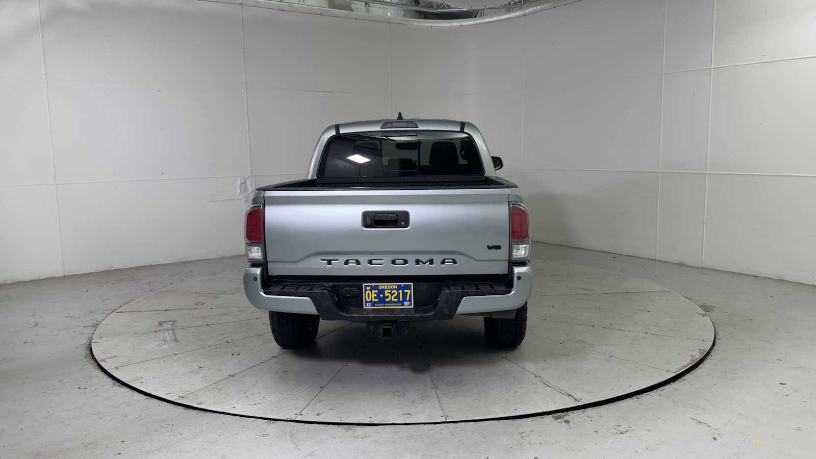 Thumbnail: 2023 Toyota Tacoma - 3