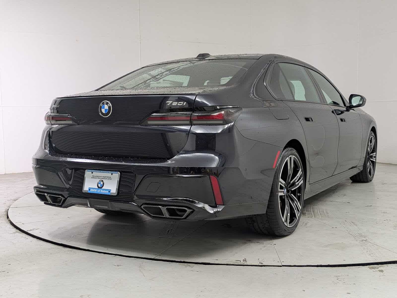 Thumbnail: 2025 BMW 7 Series - 6