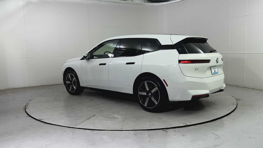 New 2026 BMW iX xDrive45 SUV