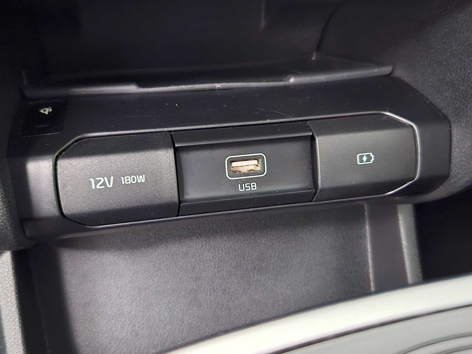 Thumbnail: 2022 Kia Niro - 29