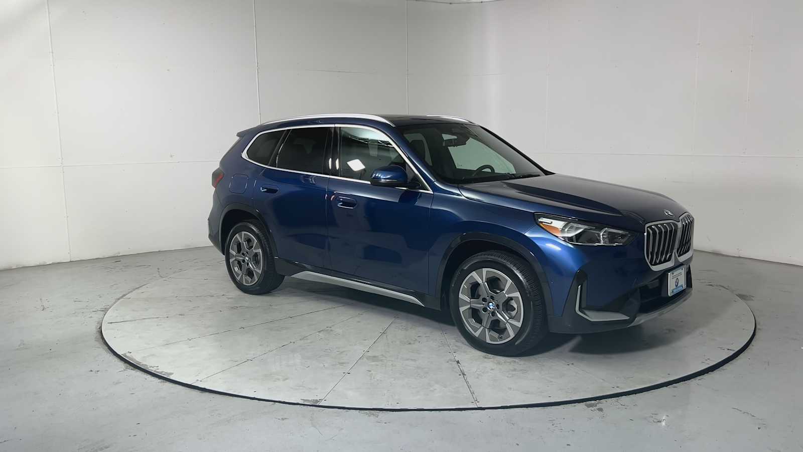 Thumbnail: 2025 BMW X1 - 8